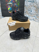 Load image into Gallery viewer, Shoes