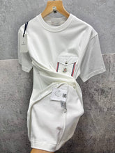 Load image into Gallery viewer, T-shirt