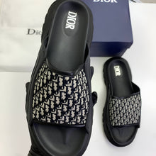 Load image into Gallery viewer, Slipper