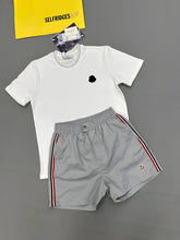 Load image into Gallery viewer, T-shirt