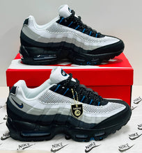 Load image into Gallery viewer, Shoes