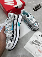 Load image into Gallery viewer, Shoes women