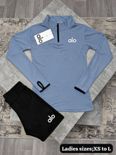 Load image into Gallery viewer, Tracksuit women