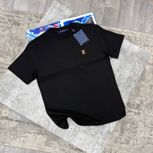 Load image into Gallery viewer, Tshirt