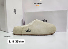 Load image into Gallery viewer, Slipper