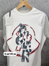 Load image into Gallery viewer, T-shirt