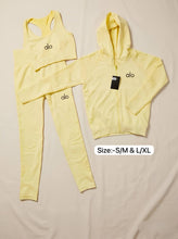 Load image into Gallery viewer, Tracksuit women