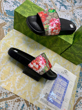 Load image into Gallery viewer, Slipper