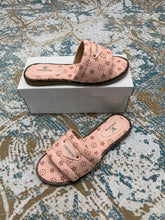 Load image into Gallery viewer, Slipper