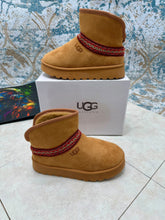 Load image into Gallery viewer, Shoes