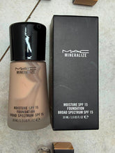 Load image into Gallery viewer, Perfume