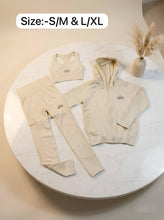 Load image into Gallery viewer, Tracksuit women