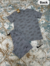 Load image into Gallery viewer, Tshirt