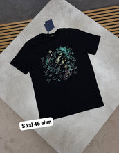 Load image into Gallery viewer, T-shirt
