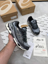 Load image into Gallery viewer, Shoes