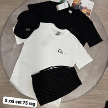 Load image into Gallery viewer, T-shirt