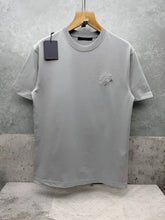 Load image into Gallery viewer, T-shirt