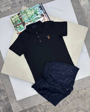 Load image into Gallery viewer, T-shirt