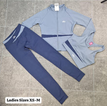 Load image into Gallery viewer, Tracksuit women