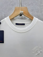 Load image into Gallery viewer, T-shirt