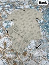 Load image into Gallery viewer, Tshirt