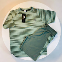 Load image into Gallery viewer, Tshirt