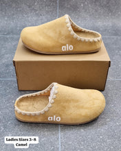 Load image into Gallery viewer, Slipper