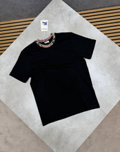 Load image into Gallery viewer, T-shirt