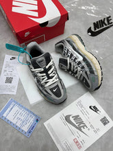 Load image into Gallery viewer, Shoes