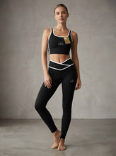 Load image into Gallery viewer, Tracksuit women