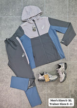 Load image into Gallery viewer, Tracksuit