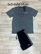 Load image into Gallery viewer, T-shirt