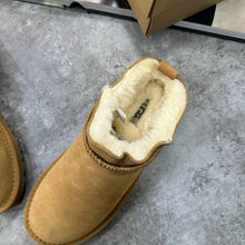 Load image into Gallery viewer, Slipper