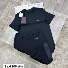 Load image into Gallery viewer, Tshirt