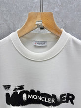 Load image into Gallery viewer, T-shirt