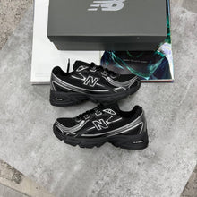 Load image into Gallery viewer, Shoes men