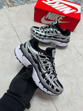 Load image into Gallery viewer, Shoes