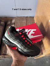 Load image into Gallery viewer, Shoes