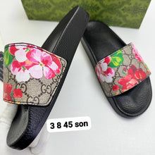 Load image into Gallery viewer, Slipper
