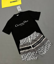Load image into Gallery viewer, Tshirt