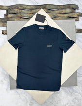 Load image into Gallery viewer, T-shirt