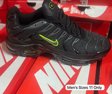 Load image into Gallery viewer, Shoes