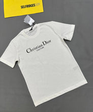 Load image into Gallery viewer, Tshirt