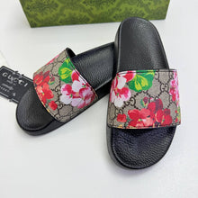 Load image into Gallery viewer, Slipper