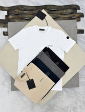 Load image into Gallery viewer, T-shirt