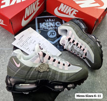 Load image into Gallery viewer, Shoes
