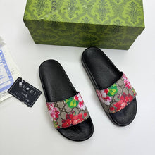 Load image into Gallery viewer, Slipper
