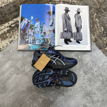 Load image into Gallery viewer, Shoes