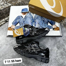 Load image into Gallery viewer, Shoes