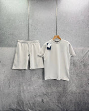 Load image into Gallery viewer, T-shirt